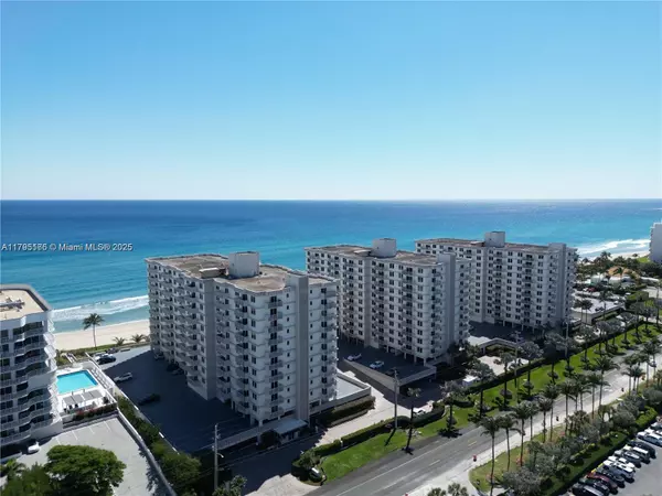 Highland Beach, FL 33487,3215 S Ocean Blvd #804