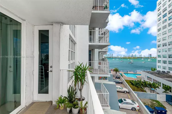 Miami Beach, FL 33139,1228 West Ave #307