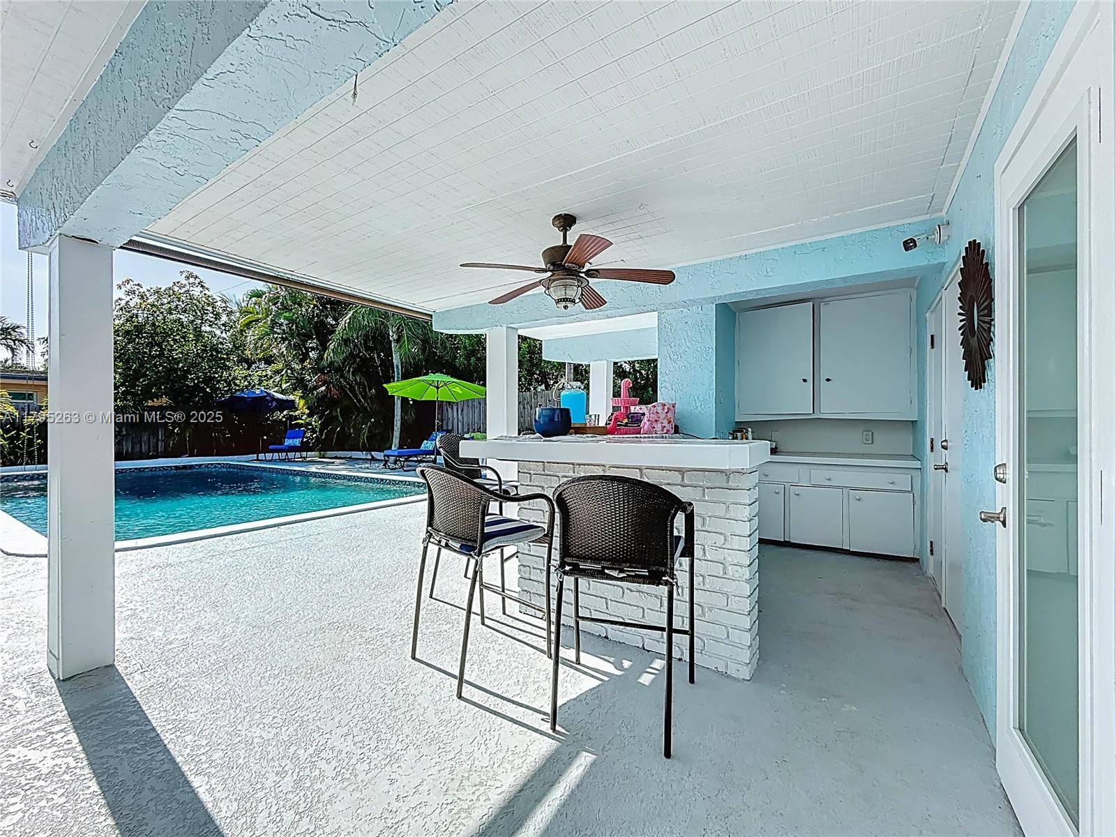 3407 Beacon St, Pompano Beach, FL 33062