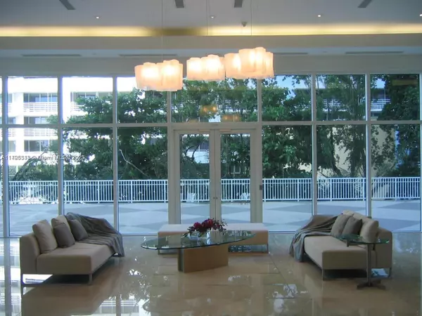 Miami, FL 33129,2101 Brickell Ave #3208
