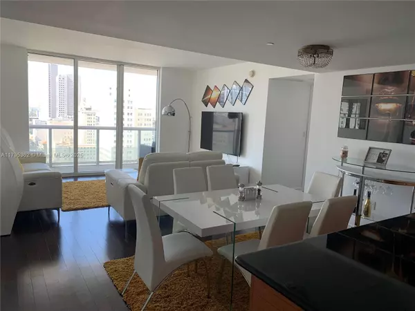 Miami, FL 33132,50 Biscayne Blvd #1901
