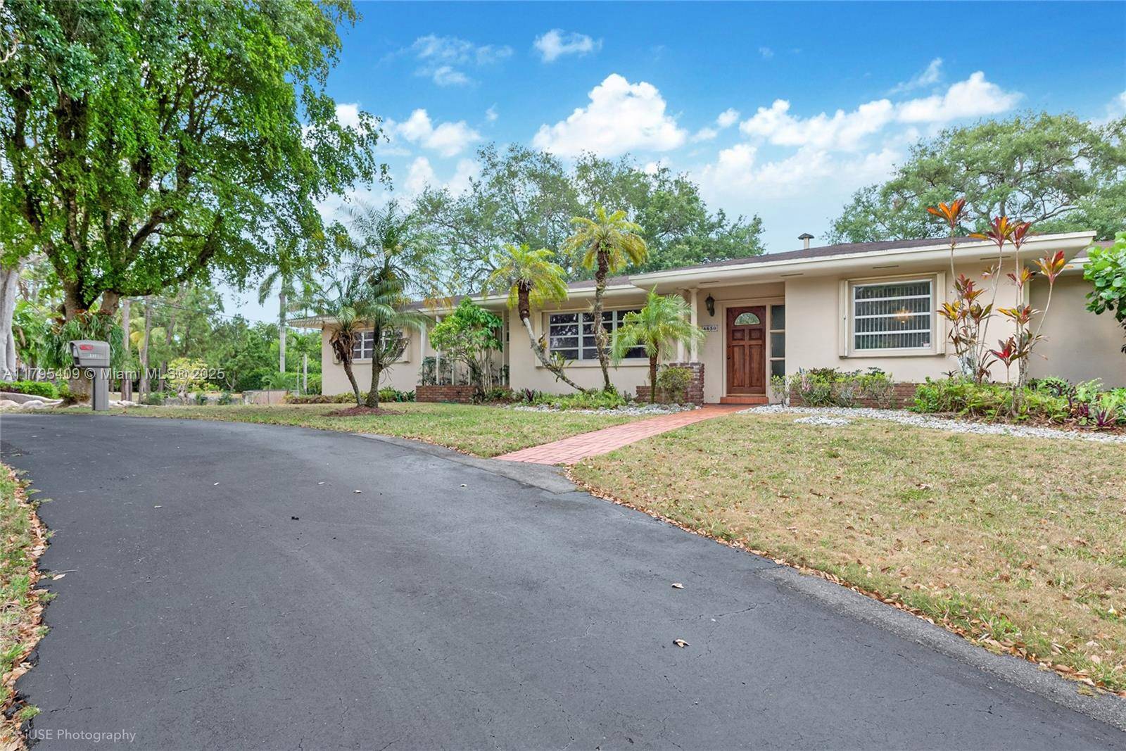 6650 SW 85th Ave, Miami, FL 33143