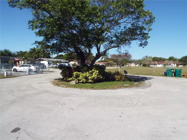 Miami Gardens, FL 33056,2900 NW 193rd St