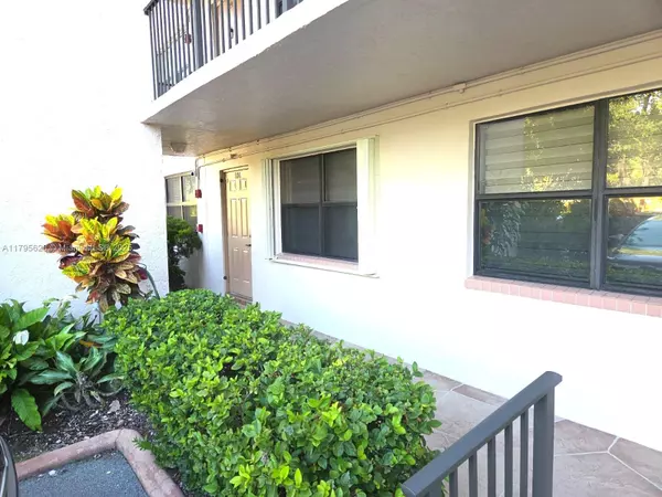 2901 N Nob Hill Rd #101, Sunrise, FL 33322