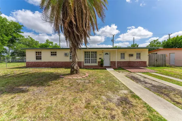11460 SW 40th St, Miami, FL 33165