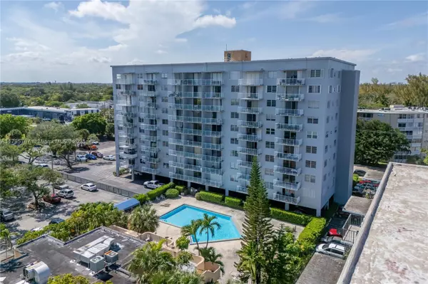 North Miami, FL 33161,1470 NE 125th Ter #PH9
