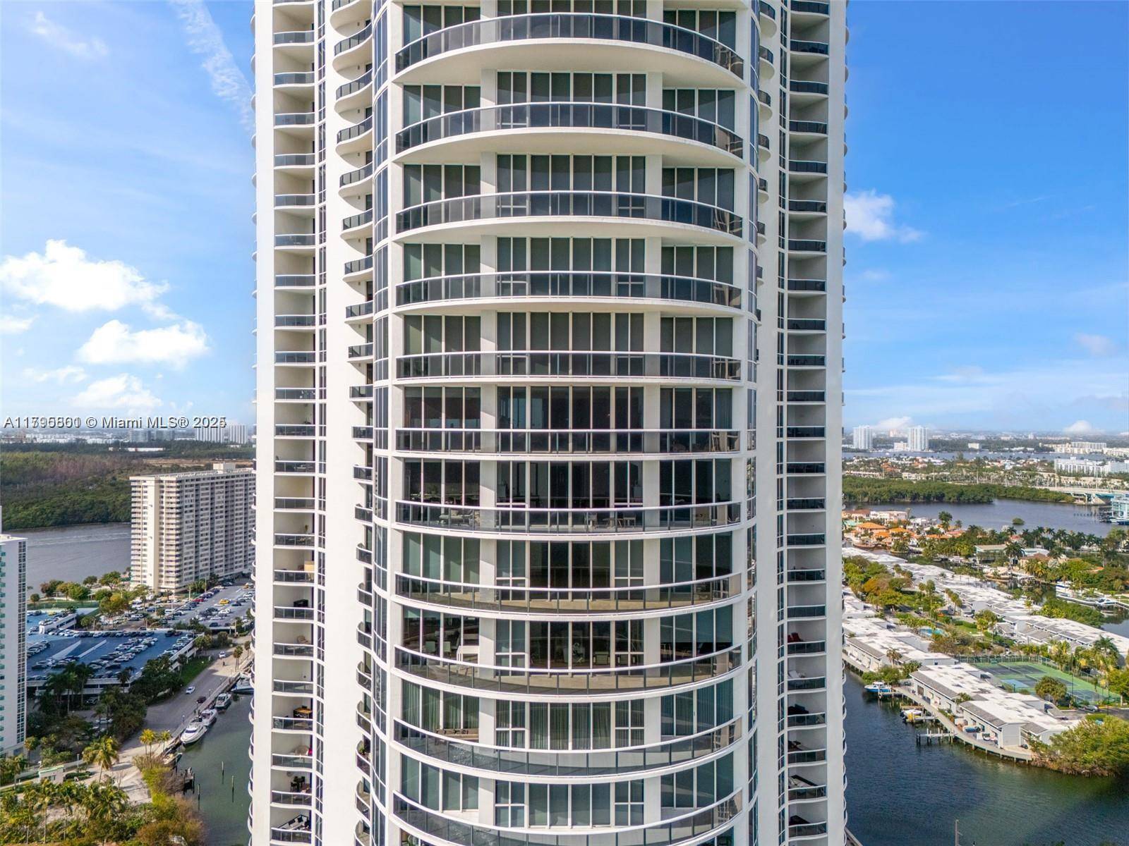 Sunny Isles Beach, FL 33160,15901 Collins Ave #2907