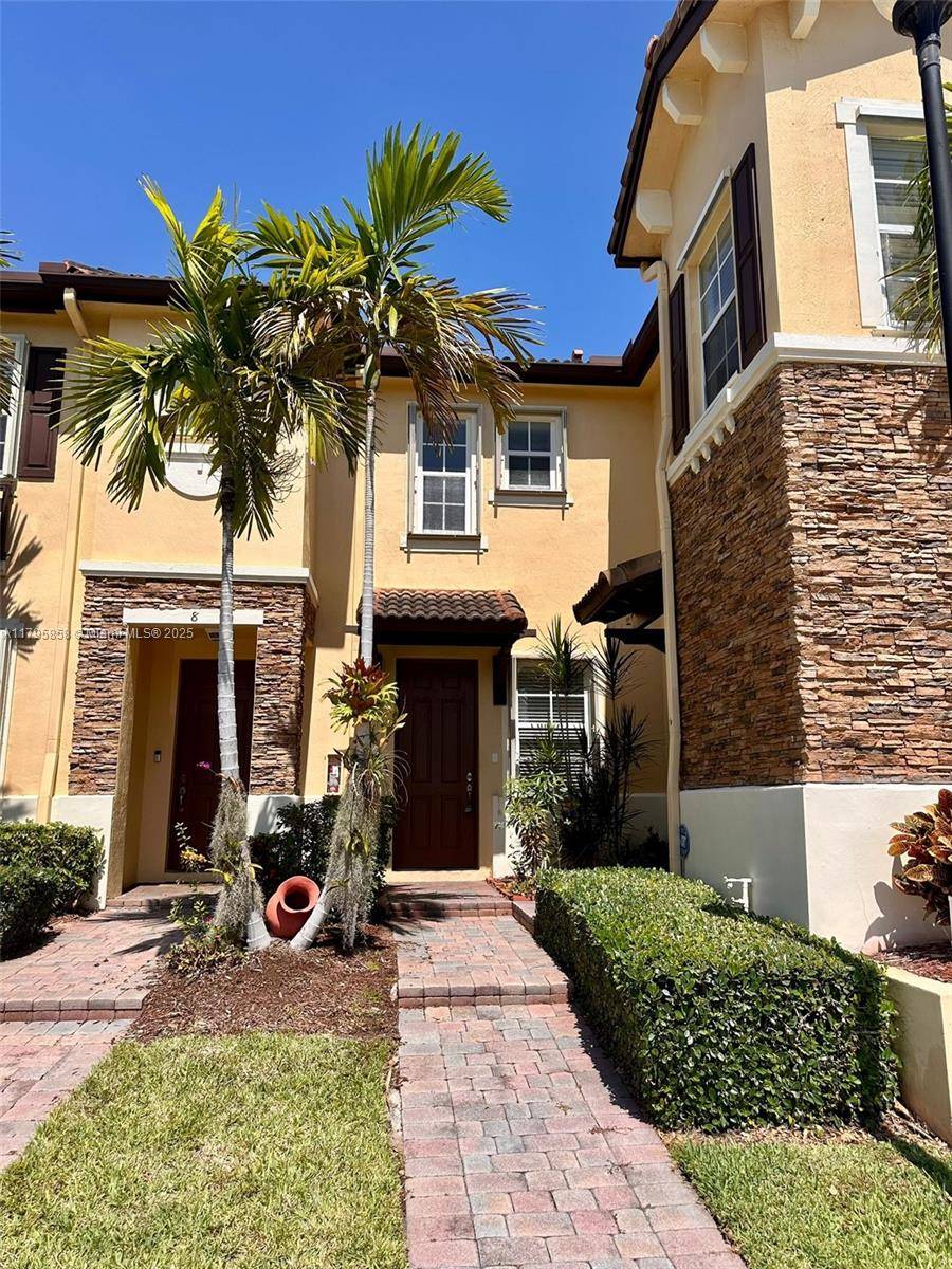 9153 SW 227th St #9, Cutler Bay, FL 33190