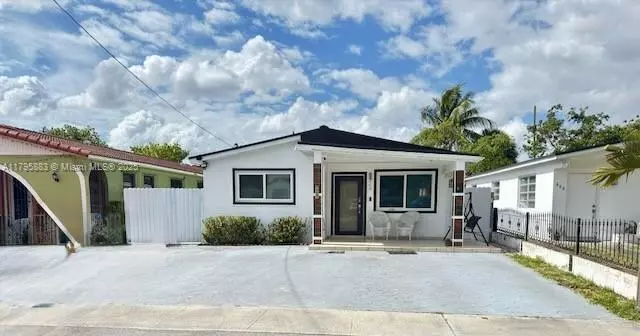 468 E 50th St, Hialeah, FL 33013