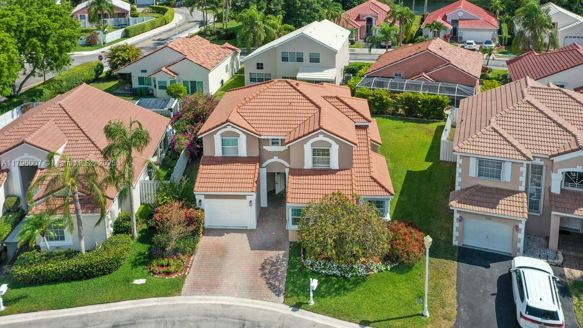 504 Bedford Ave, Weston, FL 33326