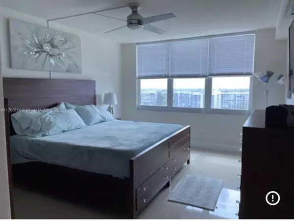 Hollywood, FL 33019,2501 S Ocean Dr #1228