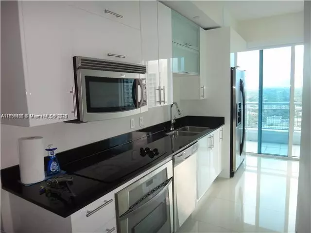 Miami, FL 33130,60 SW 13th St #1421