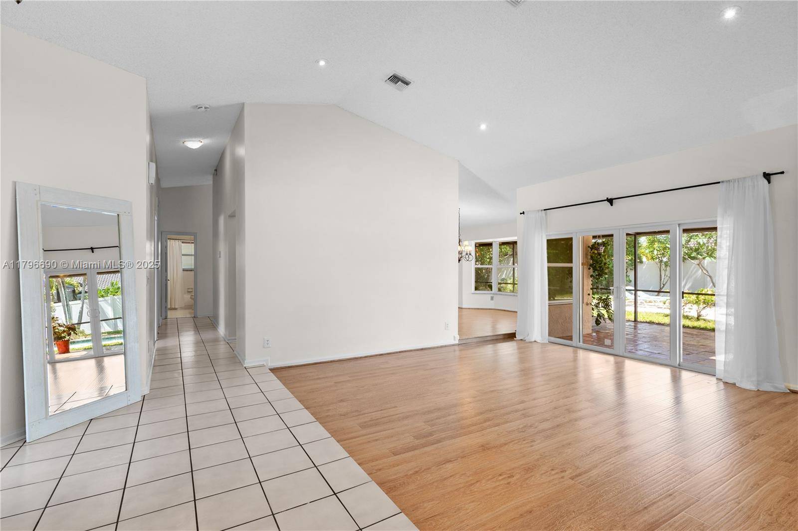 Davie, FL 33331,15941 Cobblestone Ct
