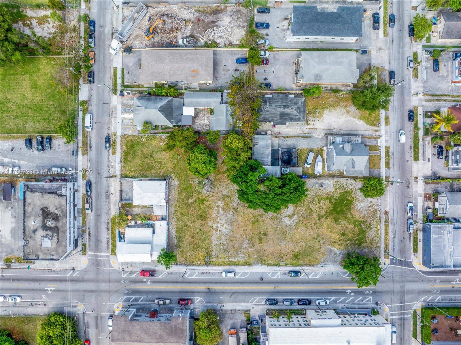 Miami, FL 33128,140 NW 8th Ave