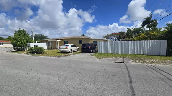 Miami, FL 33155,6595 SW 33rd St #2