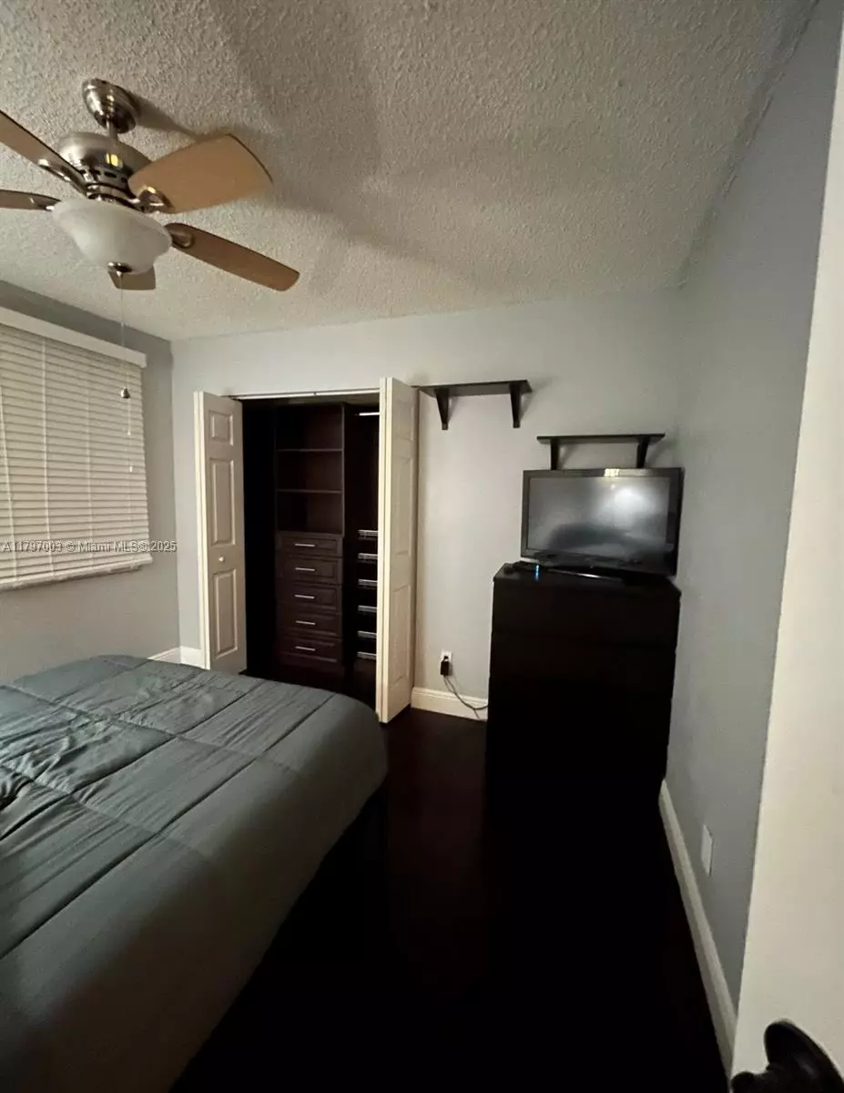 Pembroke Pines, FL 33029,Address not disclosed
