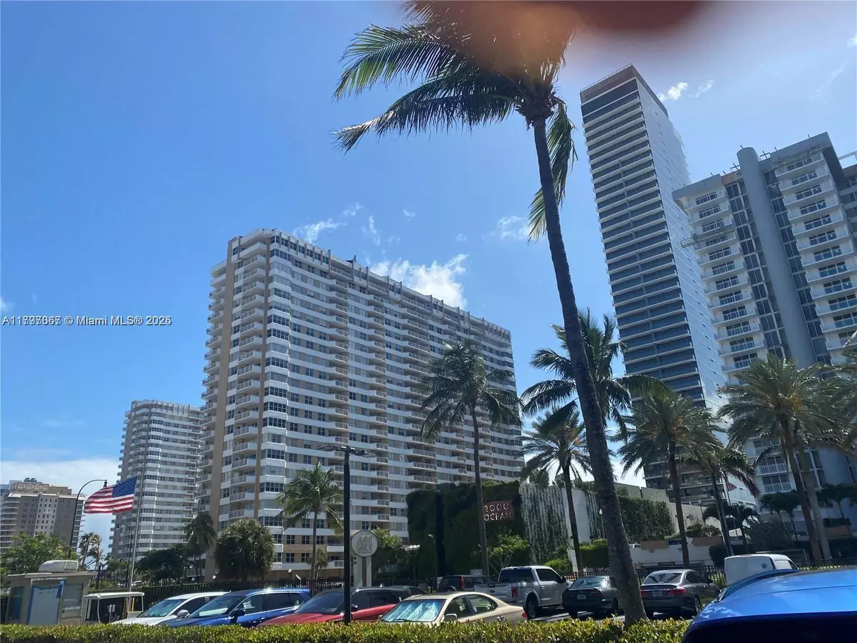 Hallandale Beach, FL 33009,1980 S Ocean Dr #2B