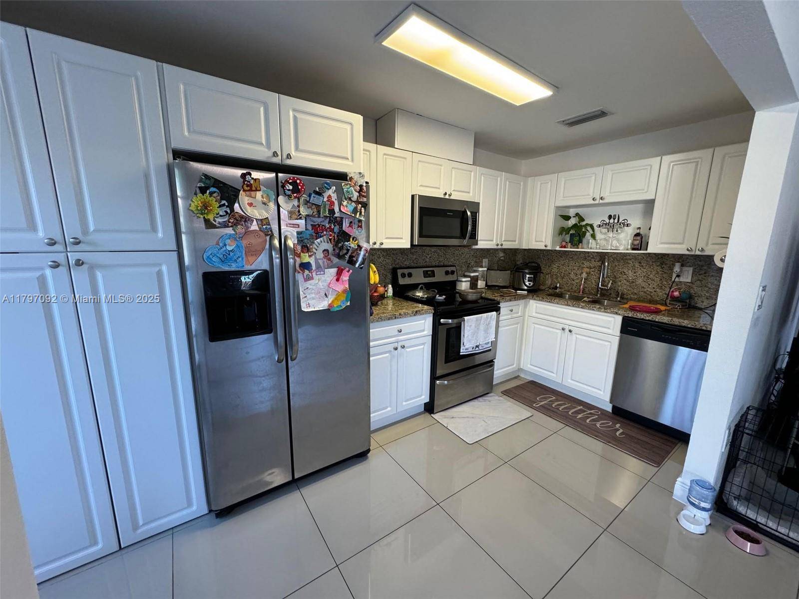 Miami, FL 33174,9400 SW 6th Ter #9400