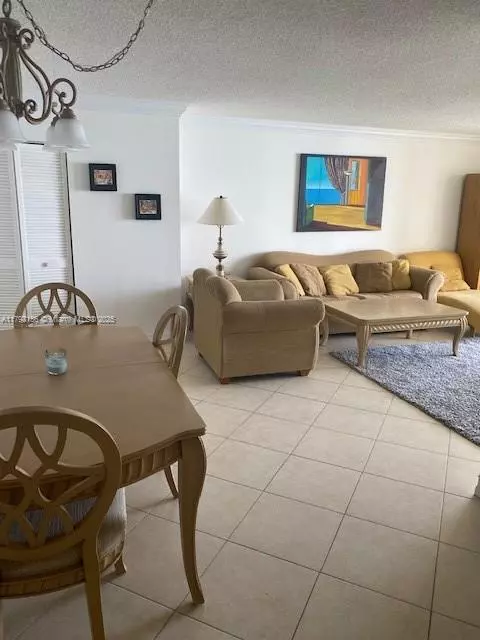 Hallandale Beach, FL 33009,3180 S Ocean Dr #1204