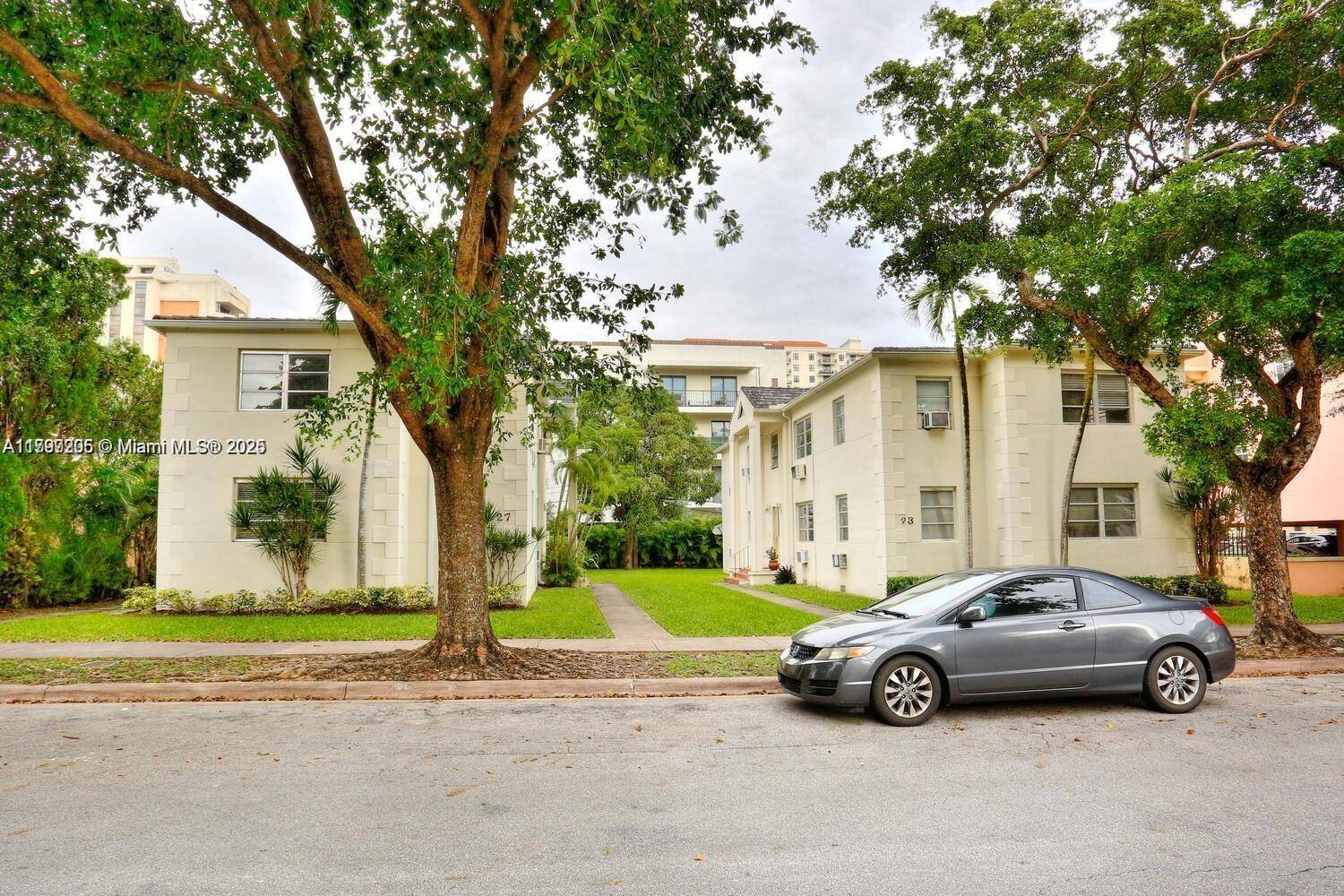 Coral Gables, FL 33134,27 Phoenetia Ave #1