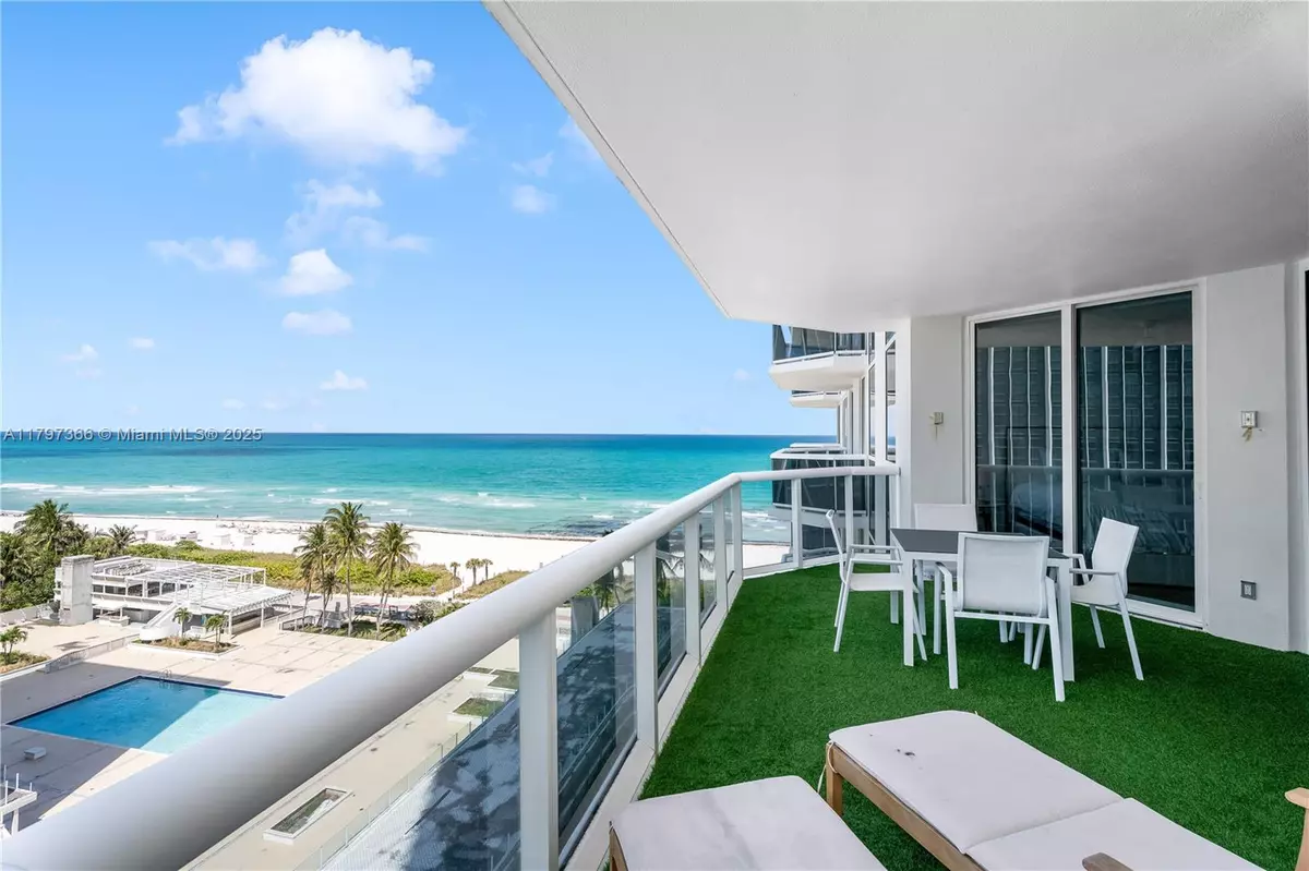 Miami Beach, FL 33140,4779 Collins Ave #1008