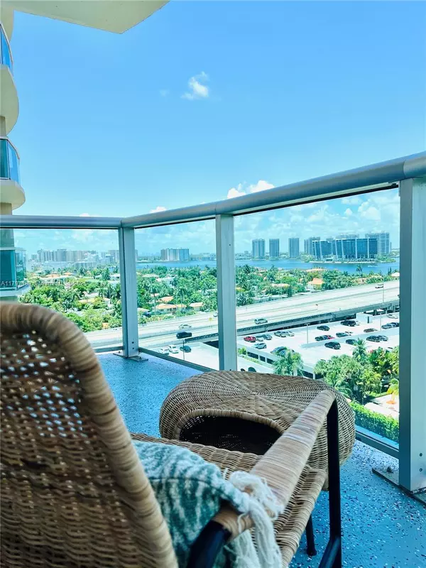 Sunny Isles Beach, FL 33160,19370 Collins Ave #1214