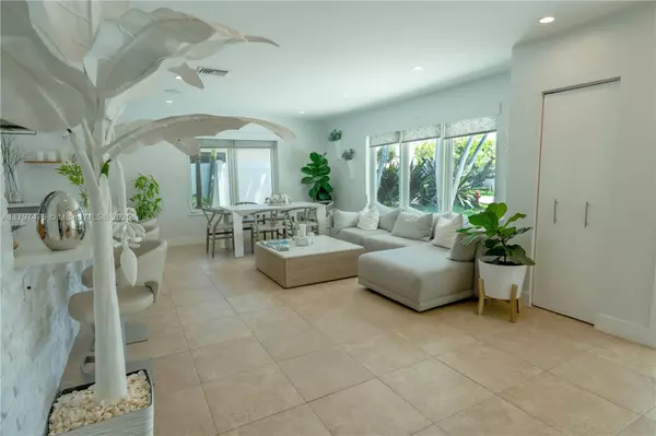 Fort Lauderdale, FL 33308,2711 NE 57th Ct