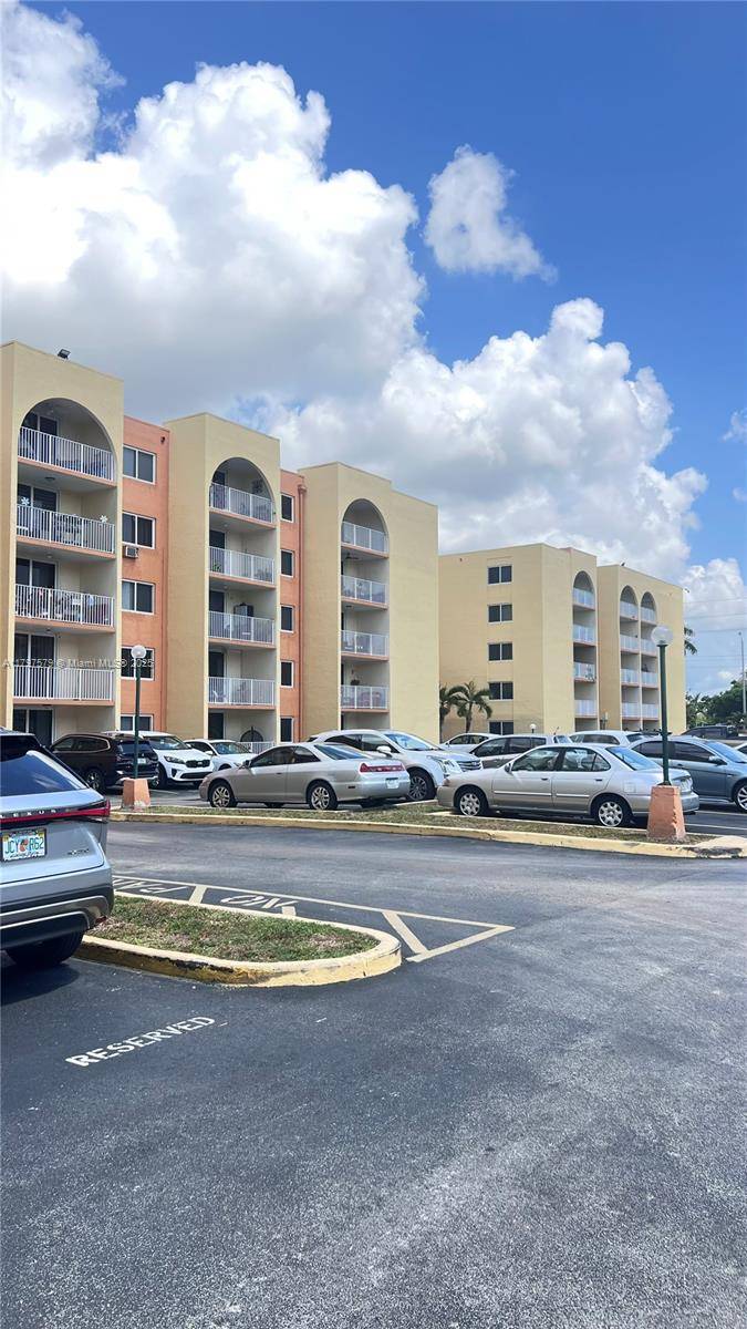 6990 NW 186th St #4-210A, Hialeah, FL 33015