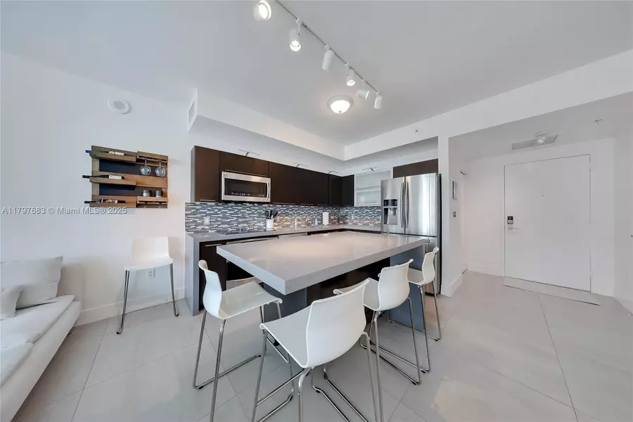 90 SW 3rd St #1514, Miami, FL 33130