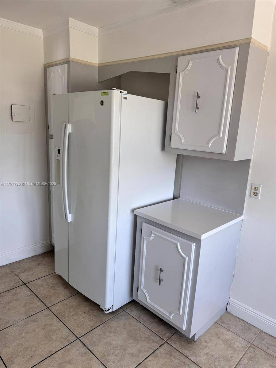 Aventura, FL 33160,2851 NE 183rd St #501E
