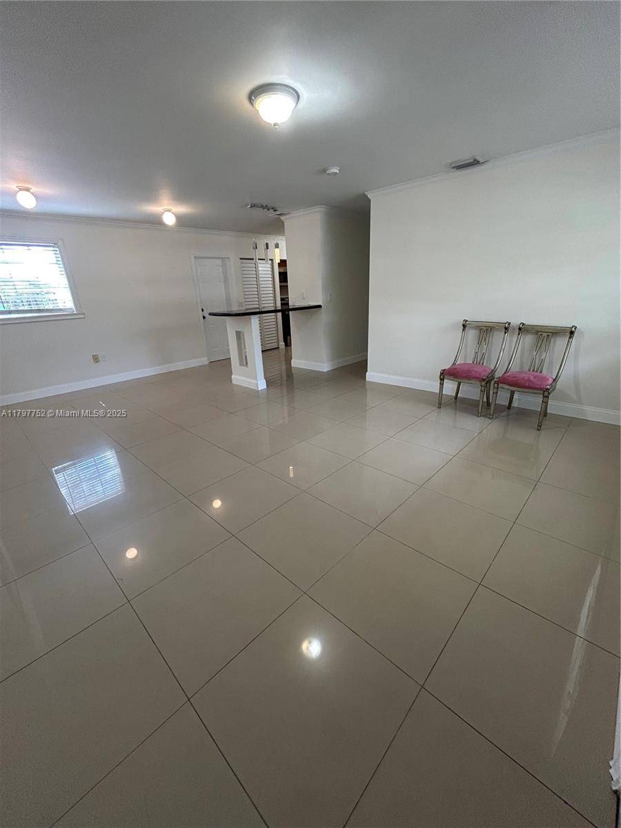 Hollywood, FL 33024,1221 N 72nd Ave