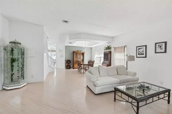 Pembroke Pines, FL 33029,18417 NW 9th Ct