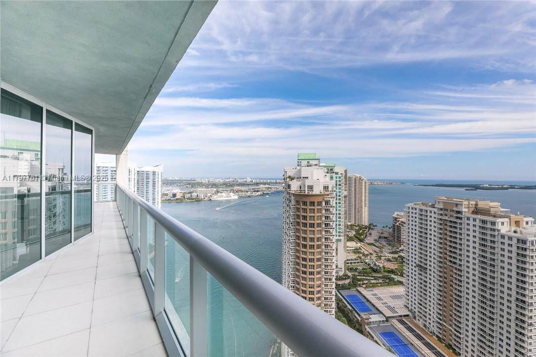Miami, FL 33131,465 Brickell Ave #3801