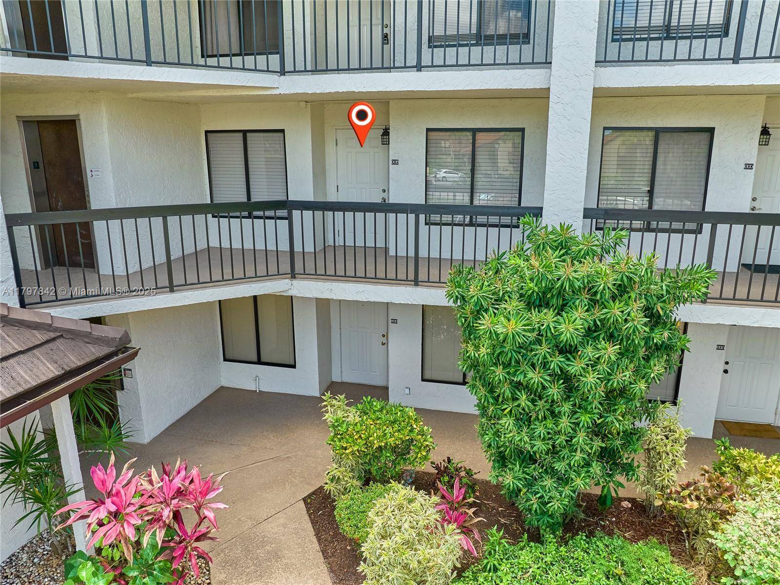 Boynton Beach, FL 33437,5380 Cedar Lake Dr #204