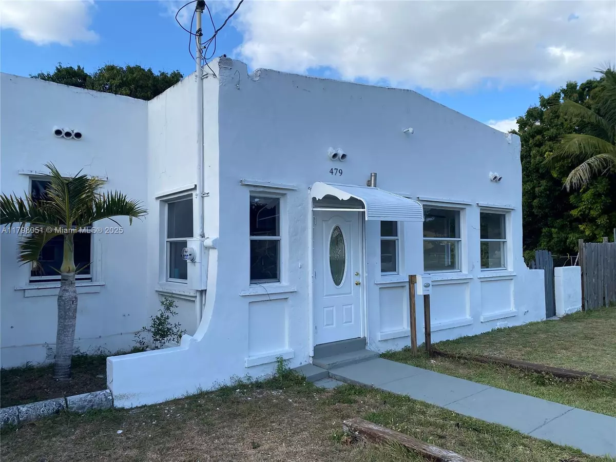 North Miami, FL 33161,479 NE 129th St