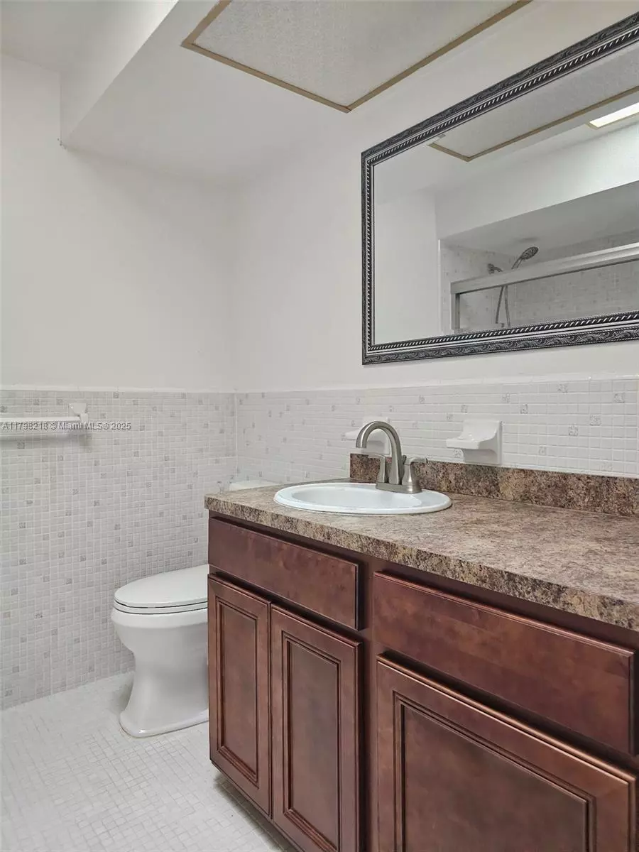 Titusville, FL 32780,2489 COUNTRY CLUB DR #102