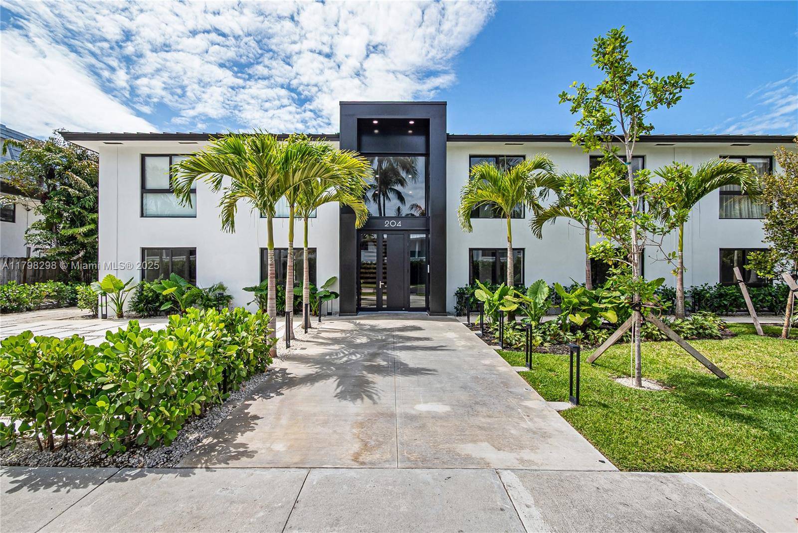 204 Sunrise Dr #204D, Key Biscayne, FL 33149