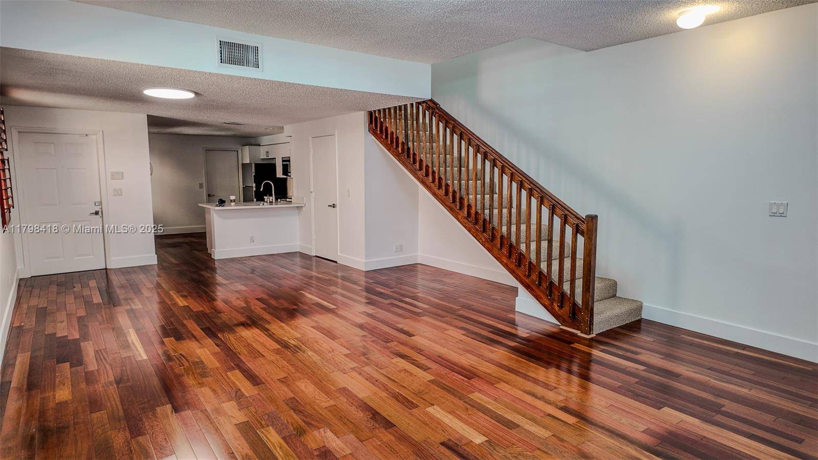 Weston, FL 33327,1477 Barcelona Way #6-28