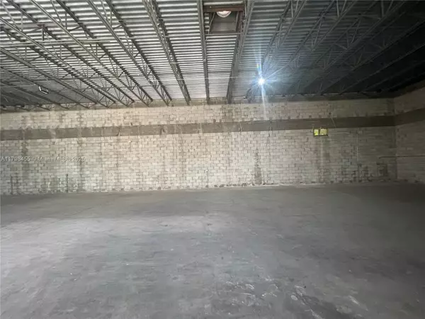 Dania Beach, FL 33004,212 N Federal Hwy