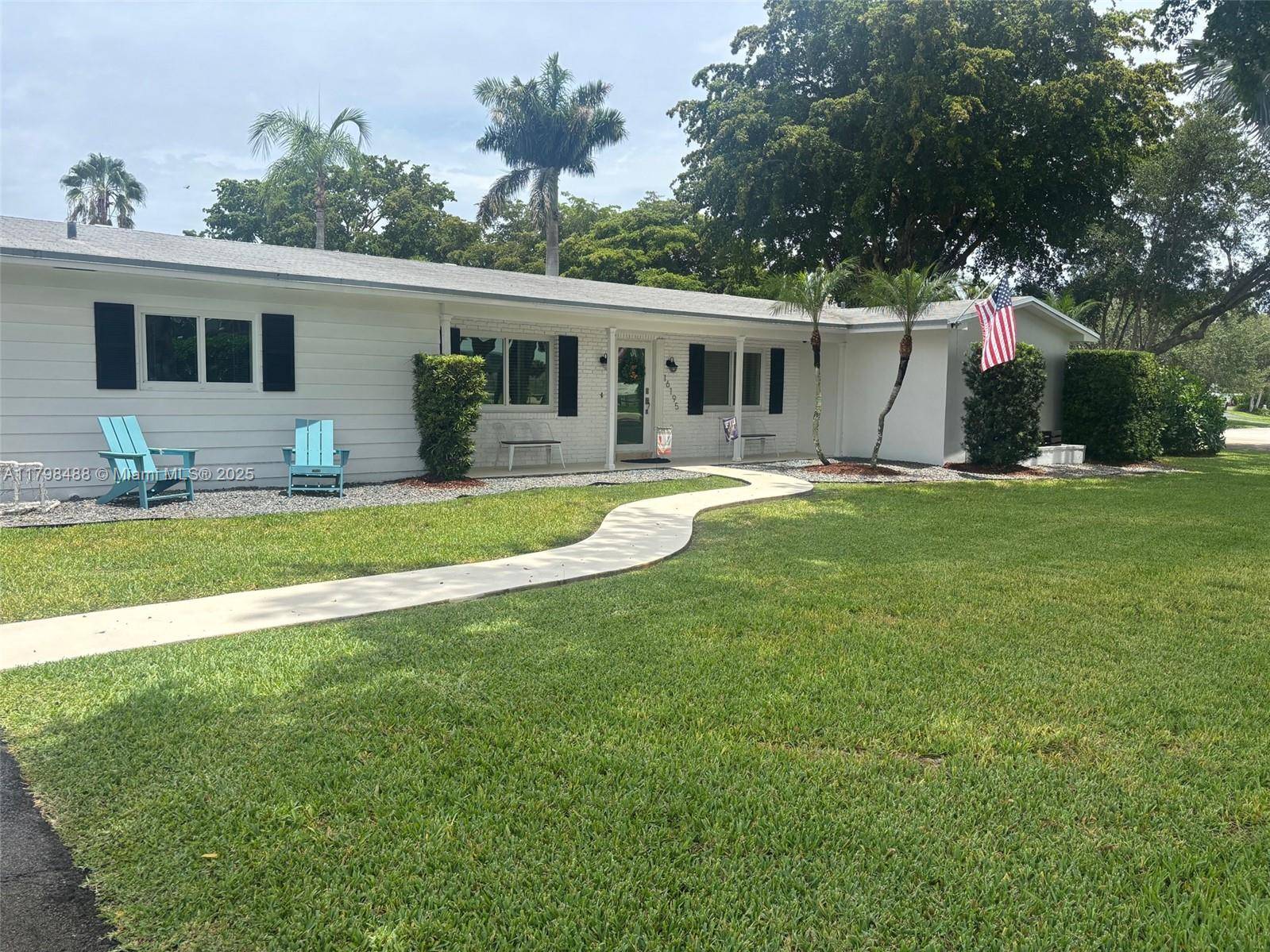 16195 SW 78th Ave, Palmetto Bay, FL 33157
