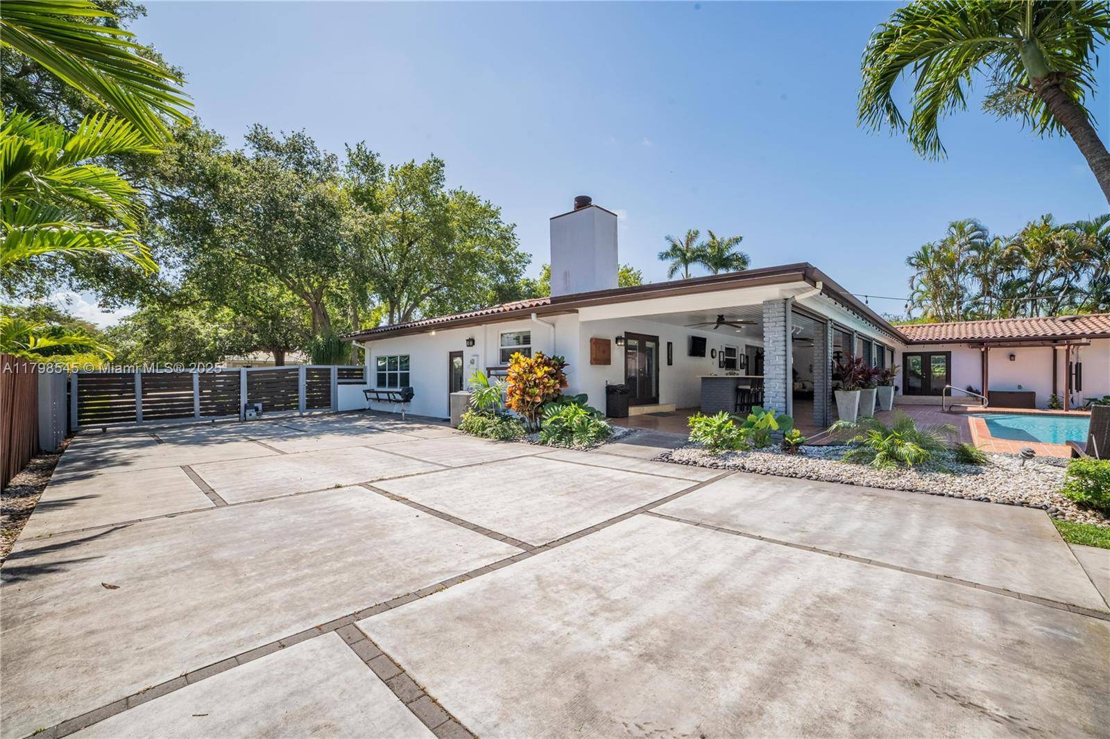 Palmetto Bay, FL 33157,17514 SW 82nd Ct