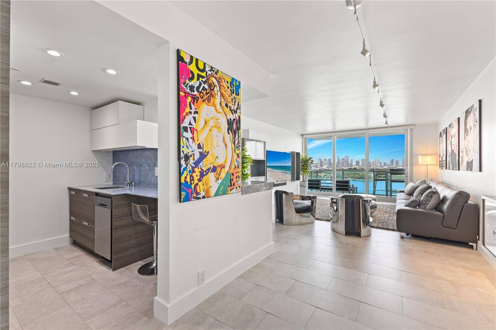 1000 West Ave #1518, Miami Beach, FL 33139