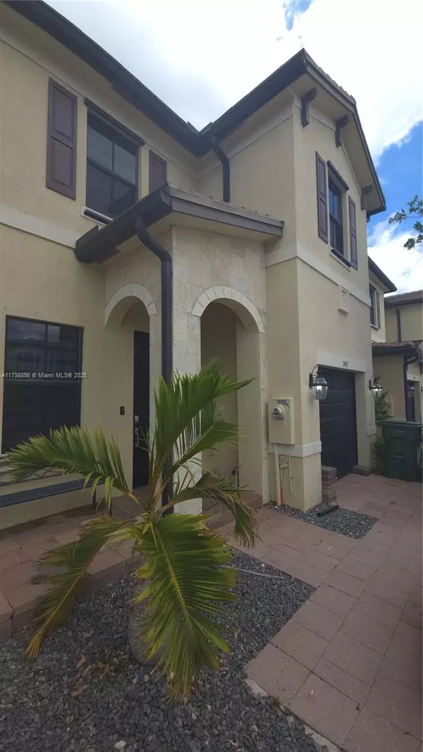 Hialeah, FL 33018,3431 W 106th Ter
