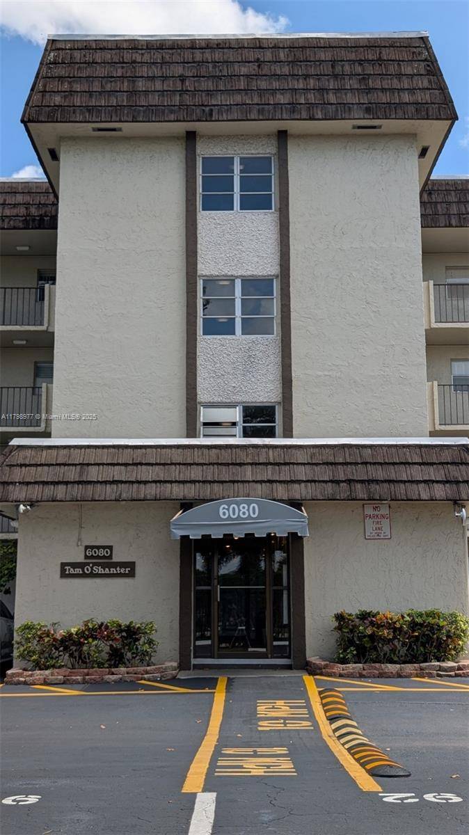 Lauderhill, FL 33319,6080 NW 44th St #305