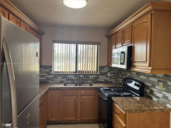 Miami Gardens, FL 33055,5154 NW 194th Ln