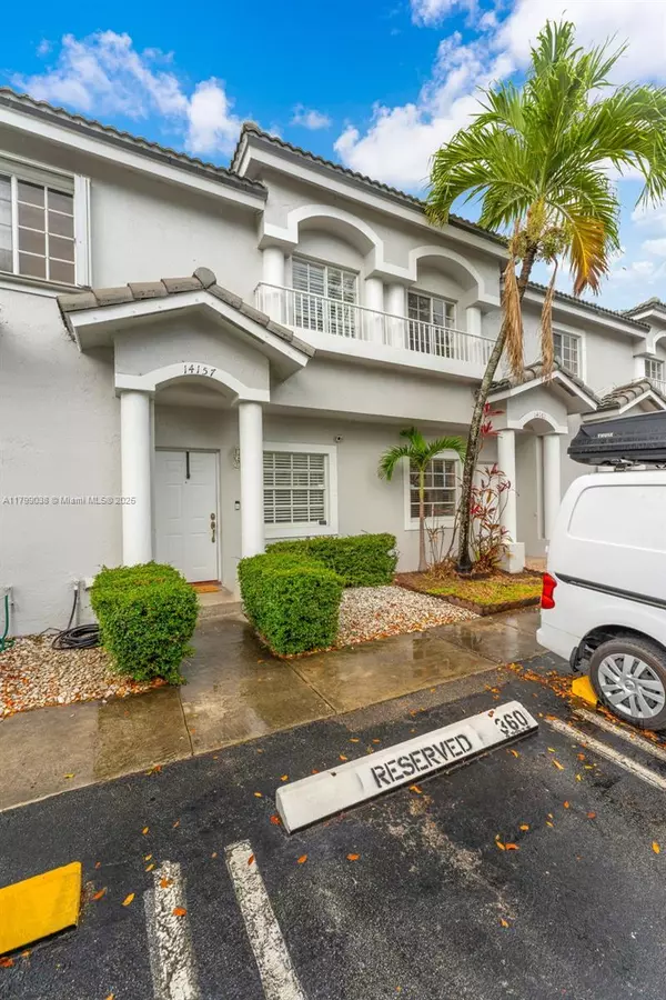 Miami, FL 33186,14157 SW 120th Ct #4-13
