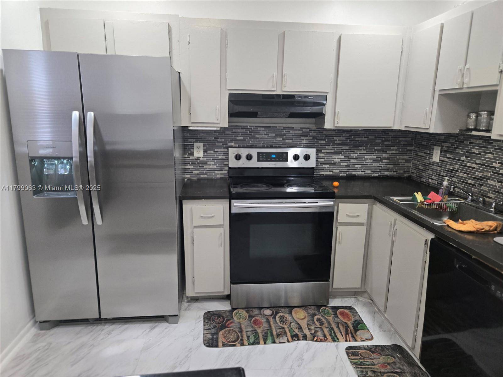 North Lauderdale, FL 33068,7904 SW 8th St
