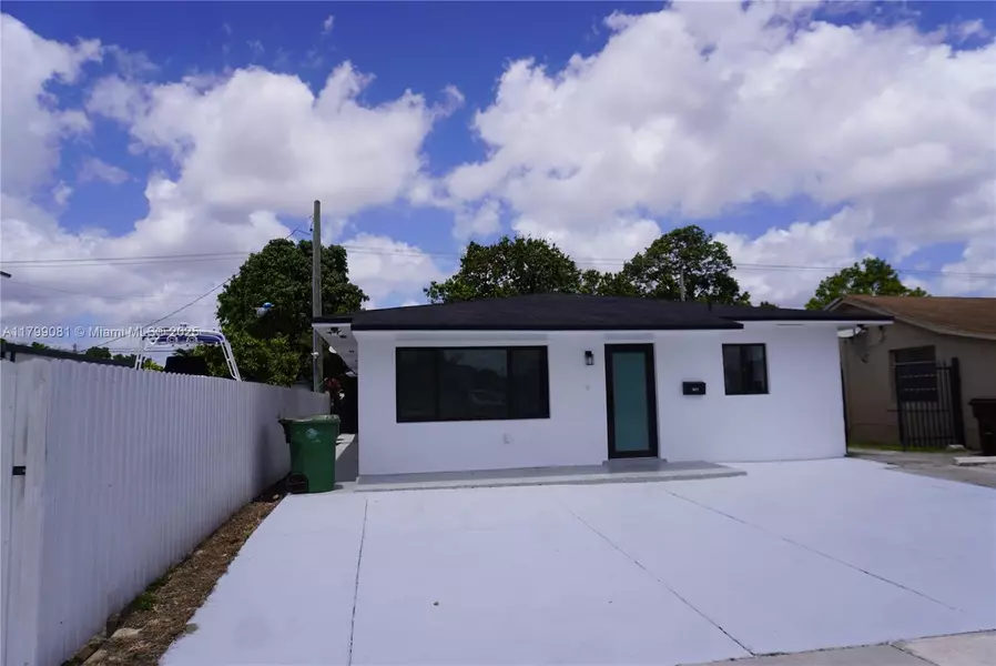 621 E 55th St, Hialeah, FL 33013