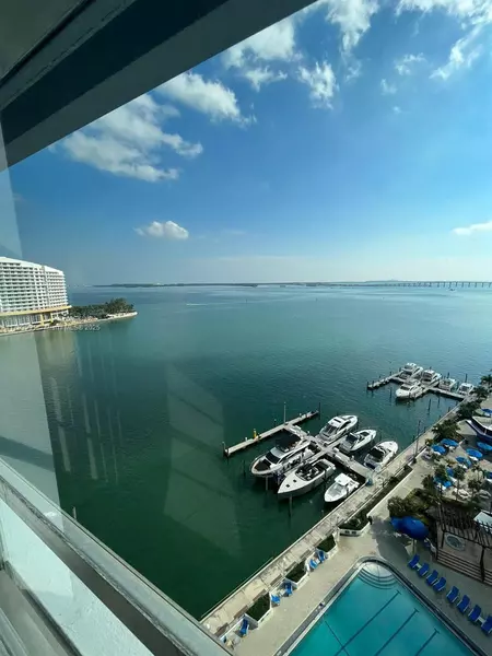 801 Brickell Bay Dr #1567, Miami, FL 33131