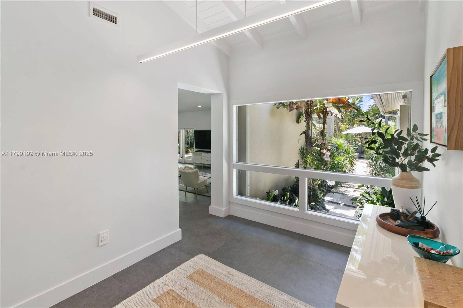 Palmetto Bay, FL 33158,7100 SW 139th St